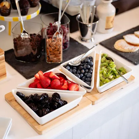 酒店 Terramarina Boutique 3*